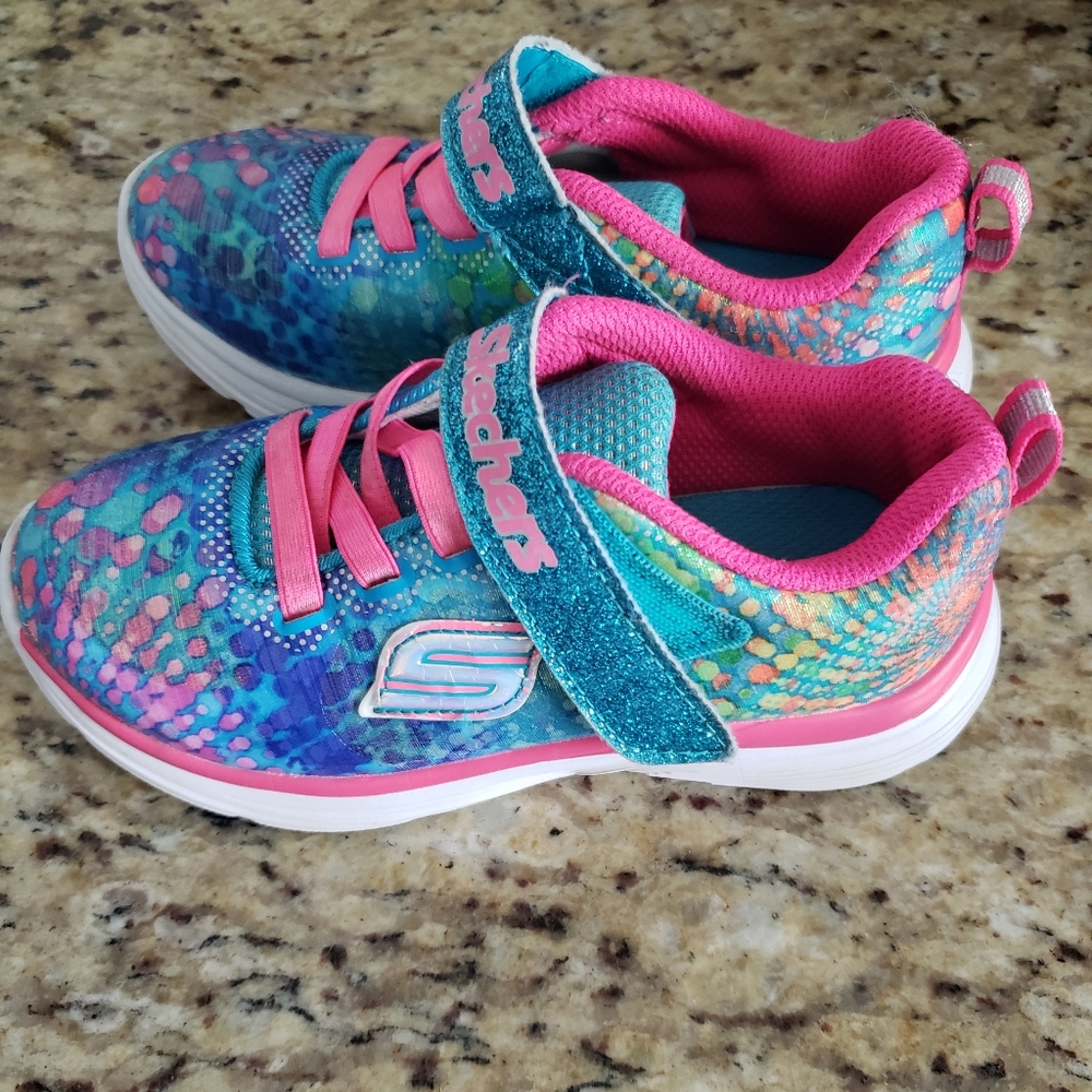 Skechers sneakers